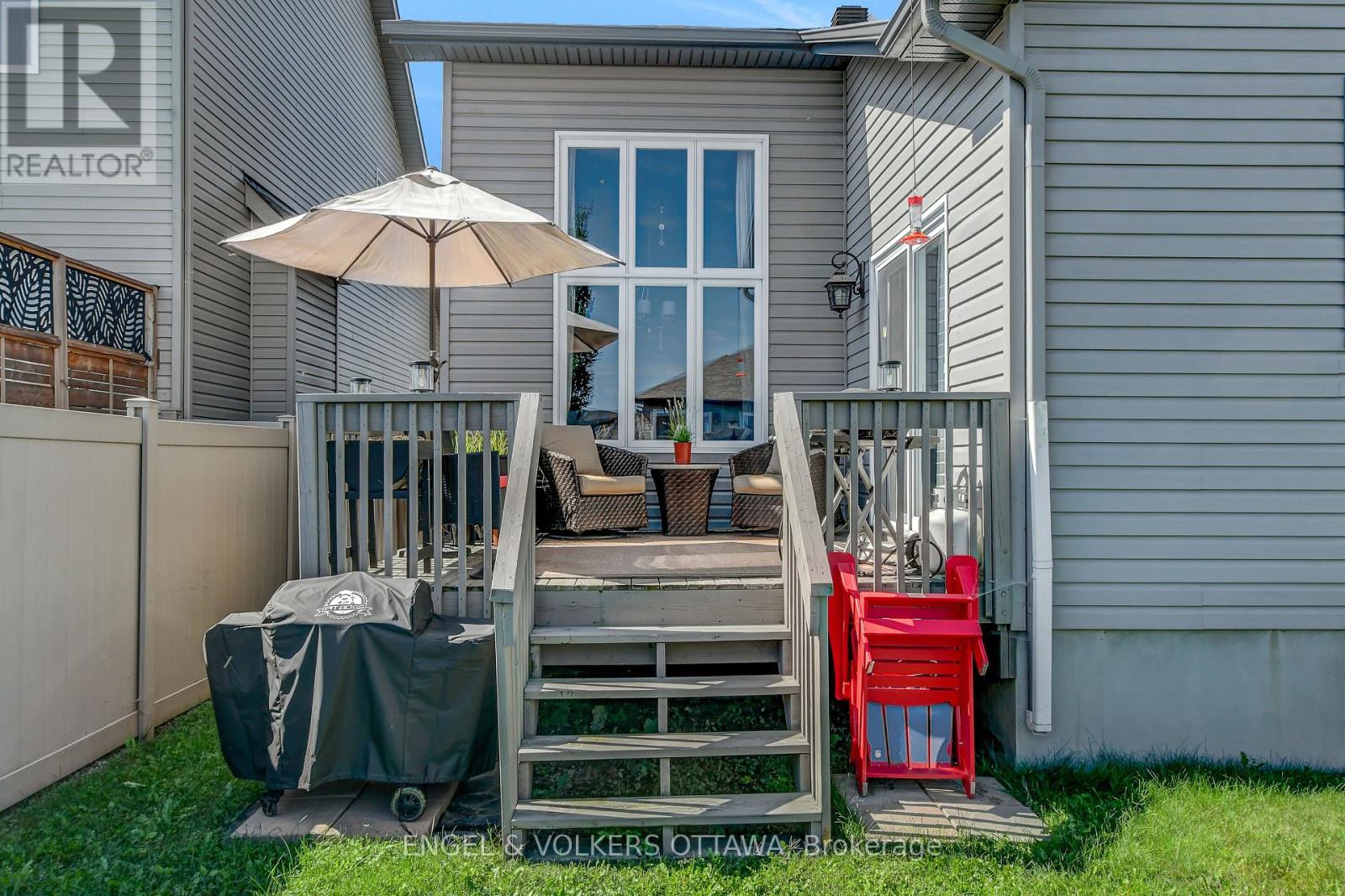 304 Colmar Street, Russell, Ontario  K0A 1W0 - Photo 30 - X12380644