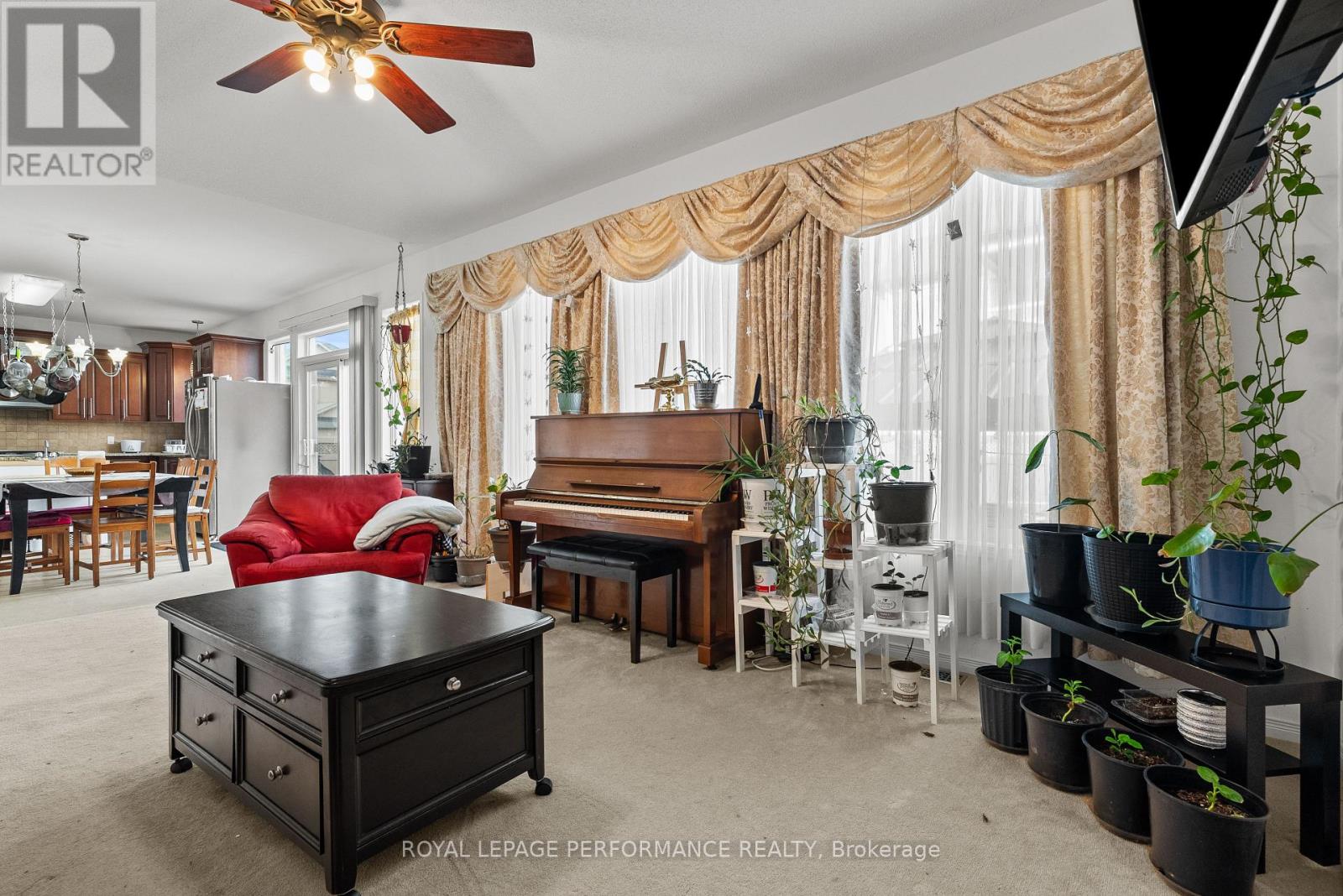 1901 Pennyroyal Crescent, Ottawa, Ontario  K4A 0P3 - Photo 13 - X12380681