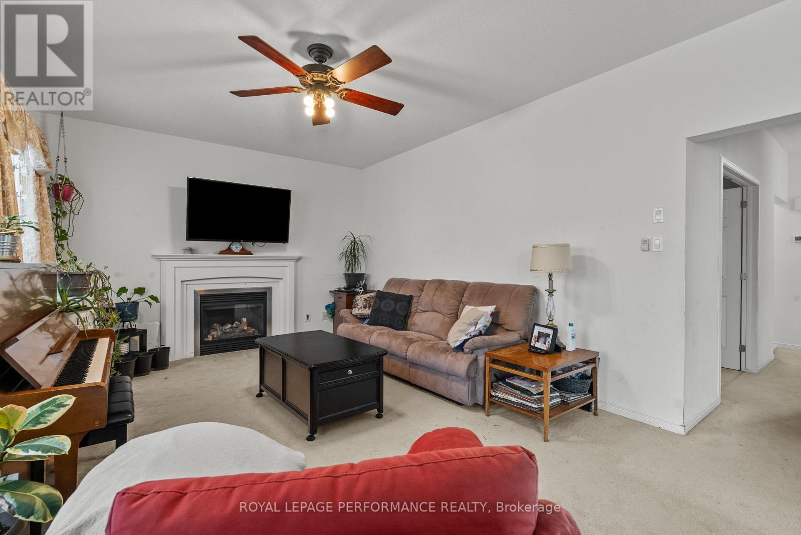 1901 Pennyroyal Crescent, Ottawa, Ontario  K4A 0P3 - Photo 14 - X12380681