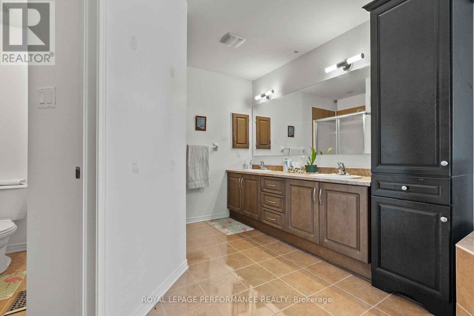 1901 Pennyroyal Crescent, Ottawa, Ontario  K4A 0P3 - Photo 20 - X12380681