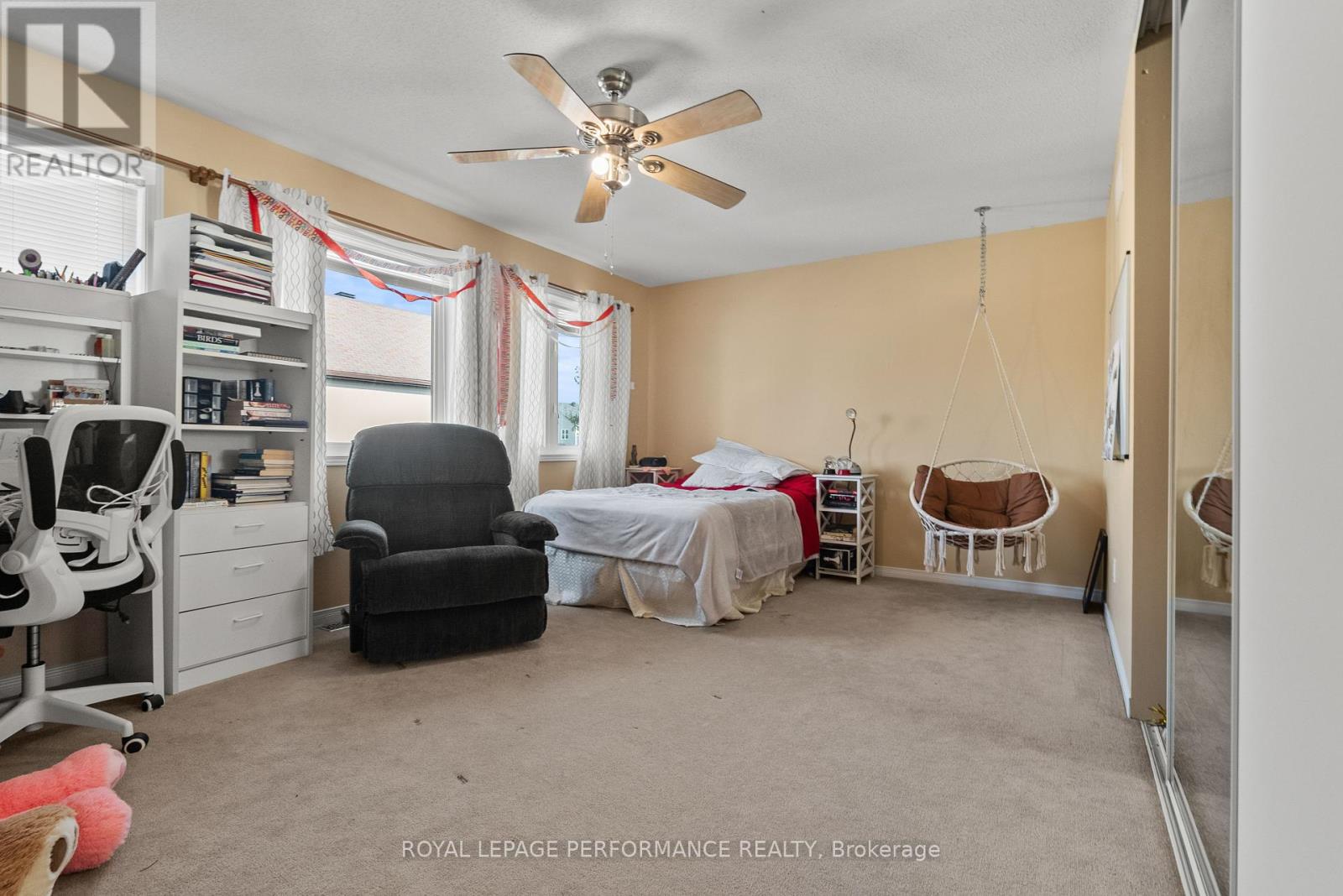 1901 Pennyroyal Crescent, Ottawa, Ontario  K4A 0P3 - Photo 22 - X12380681