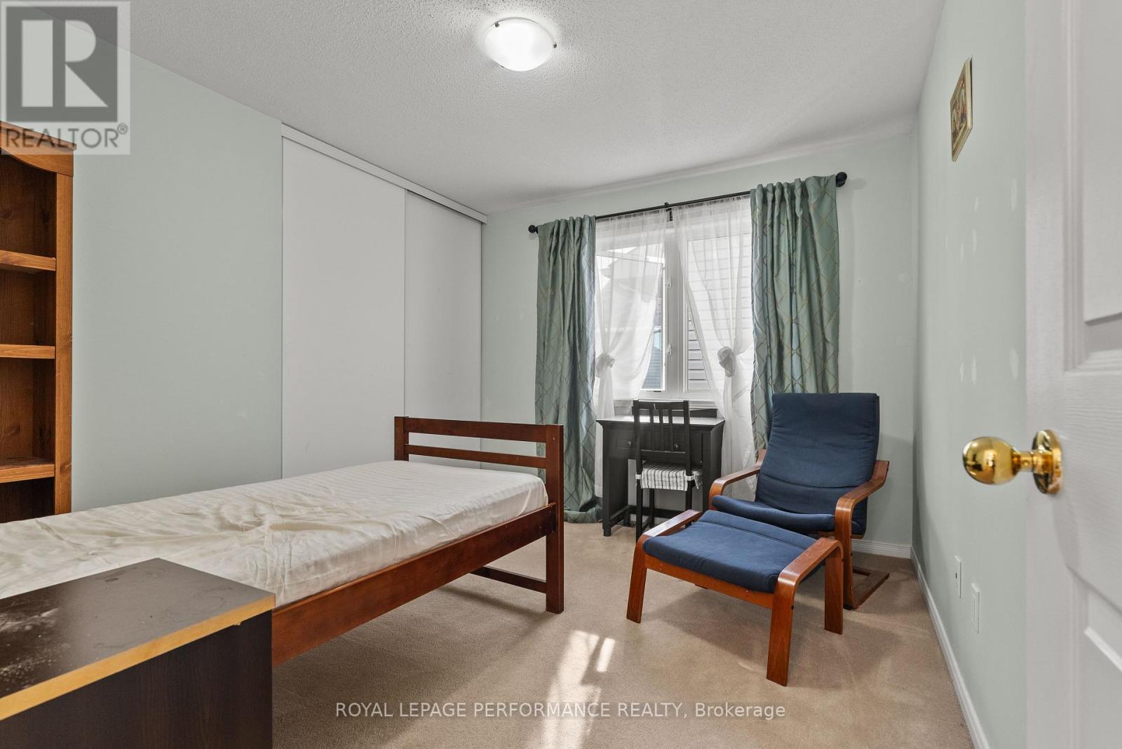 1901 Pennyroyal Crescent, Ottawa, Ontario  K4A 0P3 - Photo 23 - X12380681