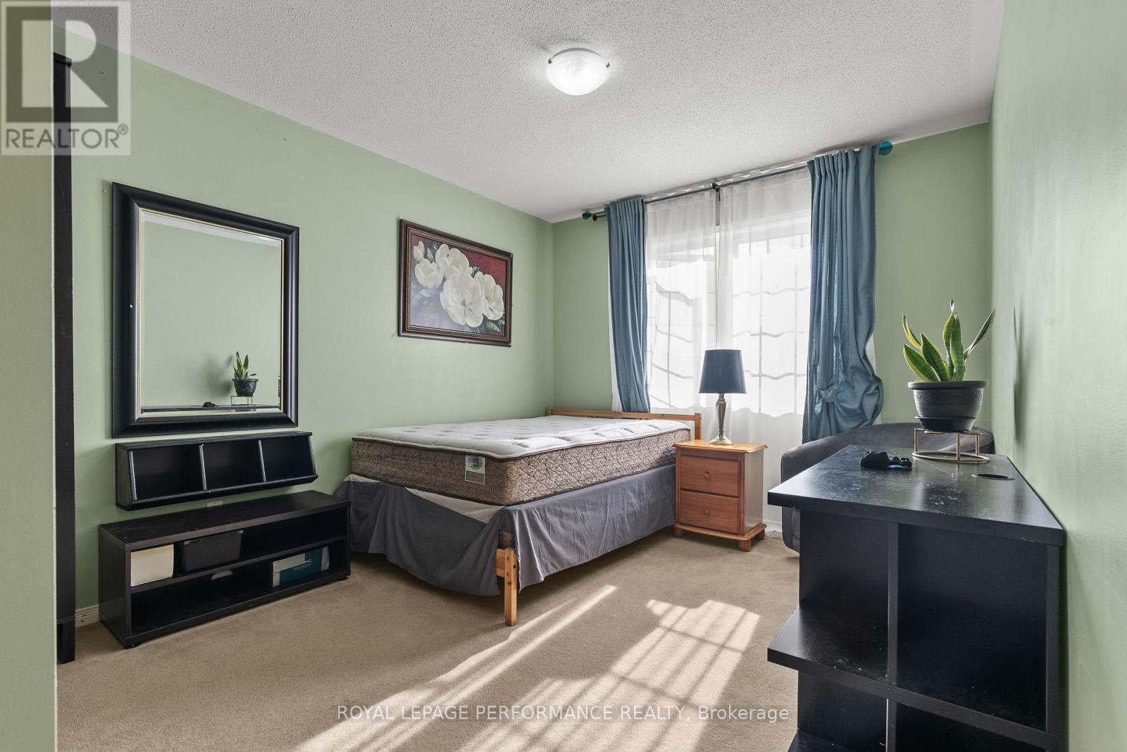 1901 Pennyroyal Crescent, Ottawa, Ontario  K4A 0P3 - Photo 26 - X12380681