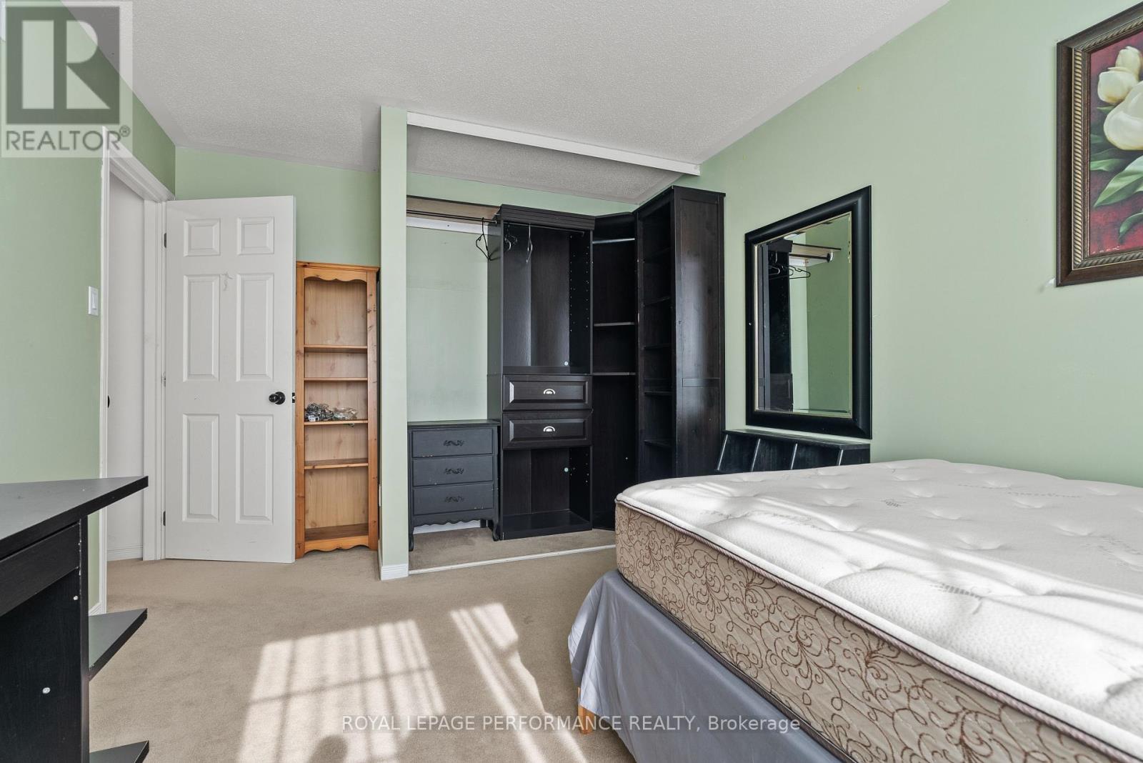 1901 Pennyroyal Crescent, Ottawa, Ontario  K4A 0P3 - Photo 27 - X12380681