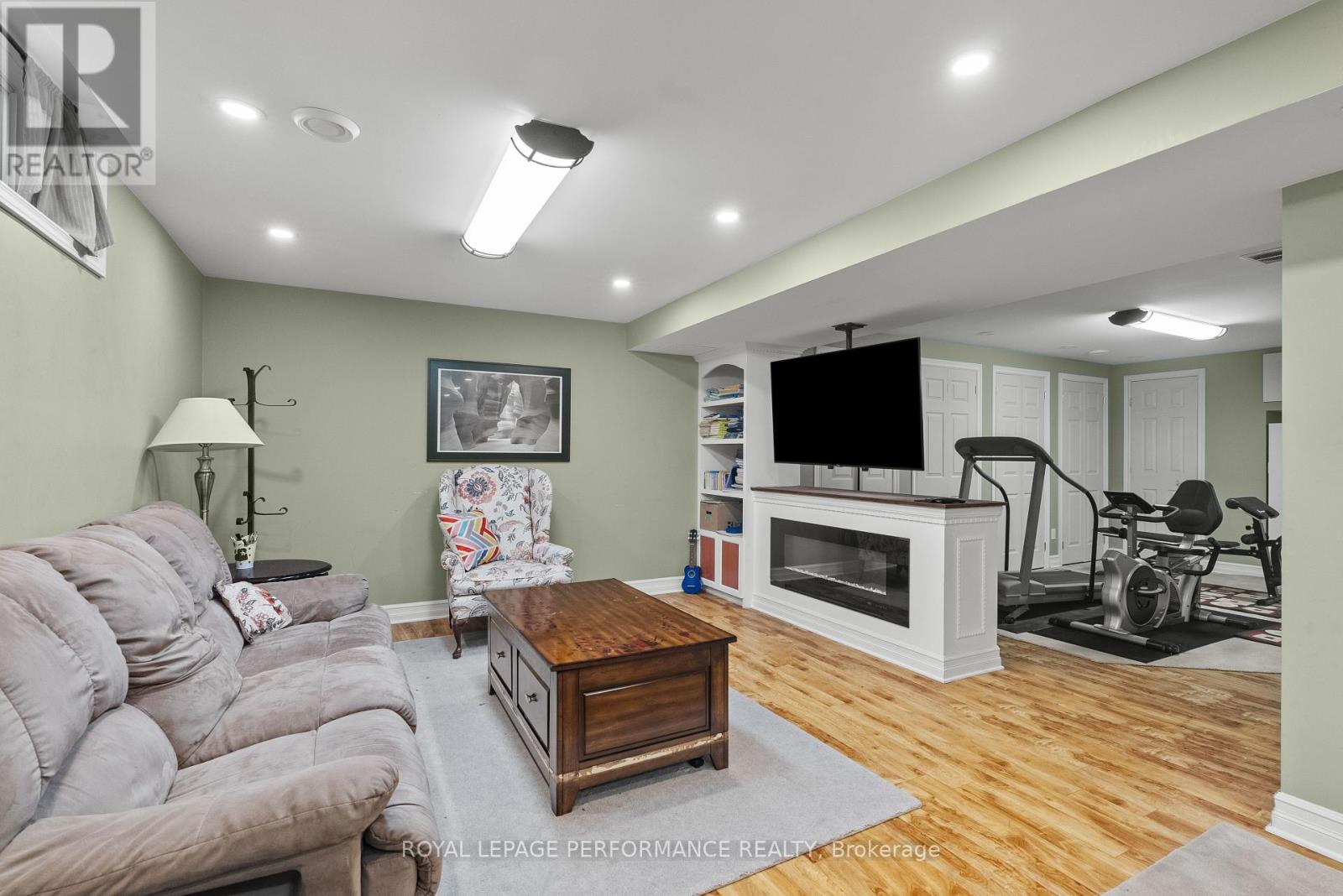 1901 Pennyroyal Crescent, Ottawa, Ontario  K4A 0P3 - Photo 32 - X12380681