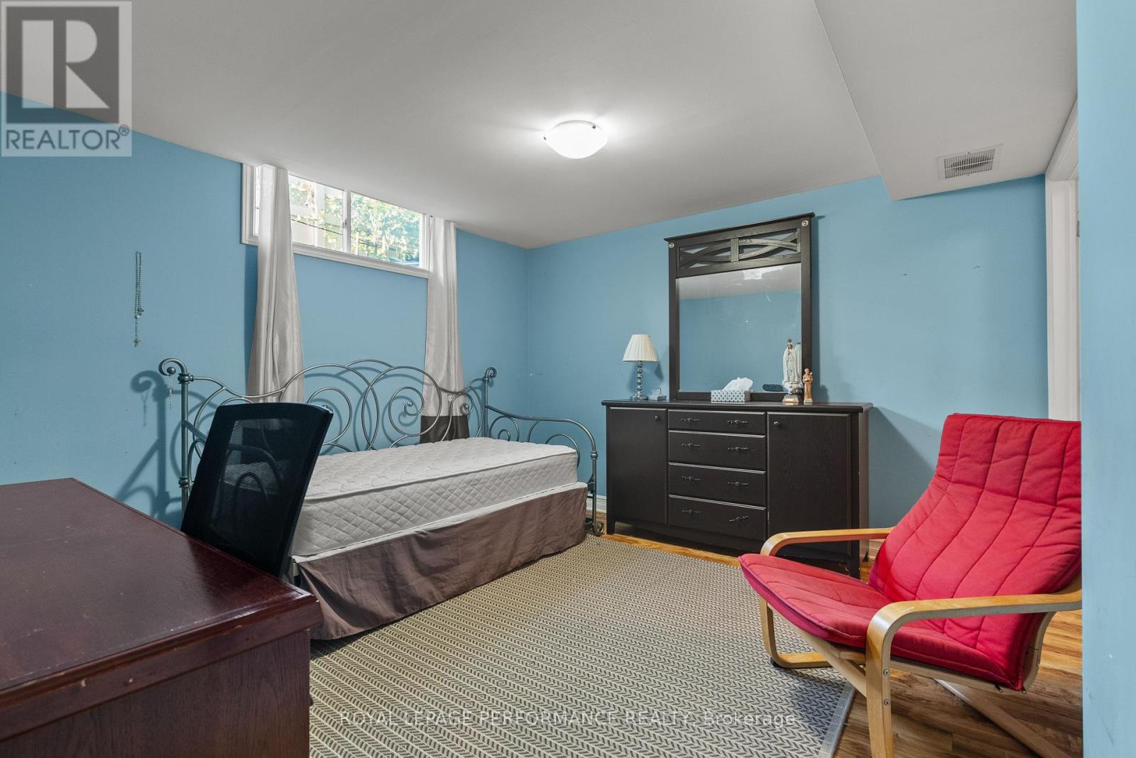 1901 Pennyroyal Crescent, Ottawa, Ontario  K4A 0P3 - Photo 38 - X12380681