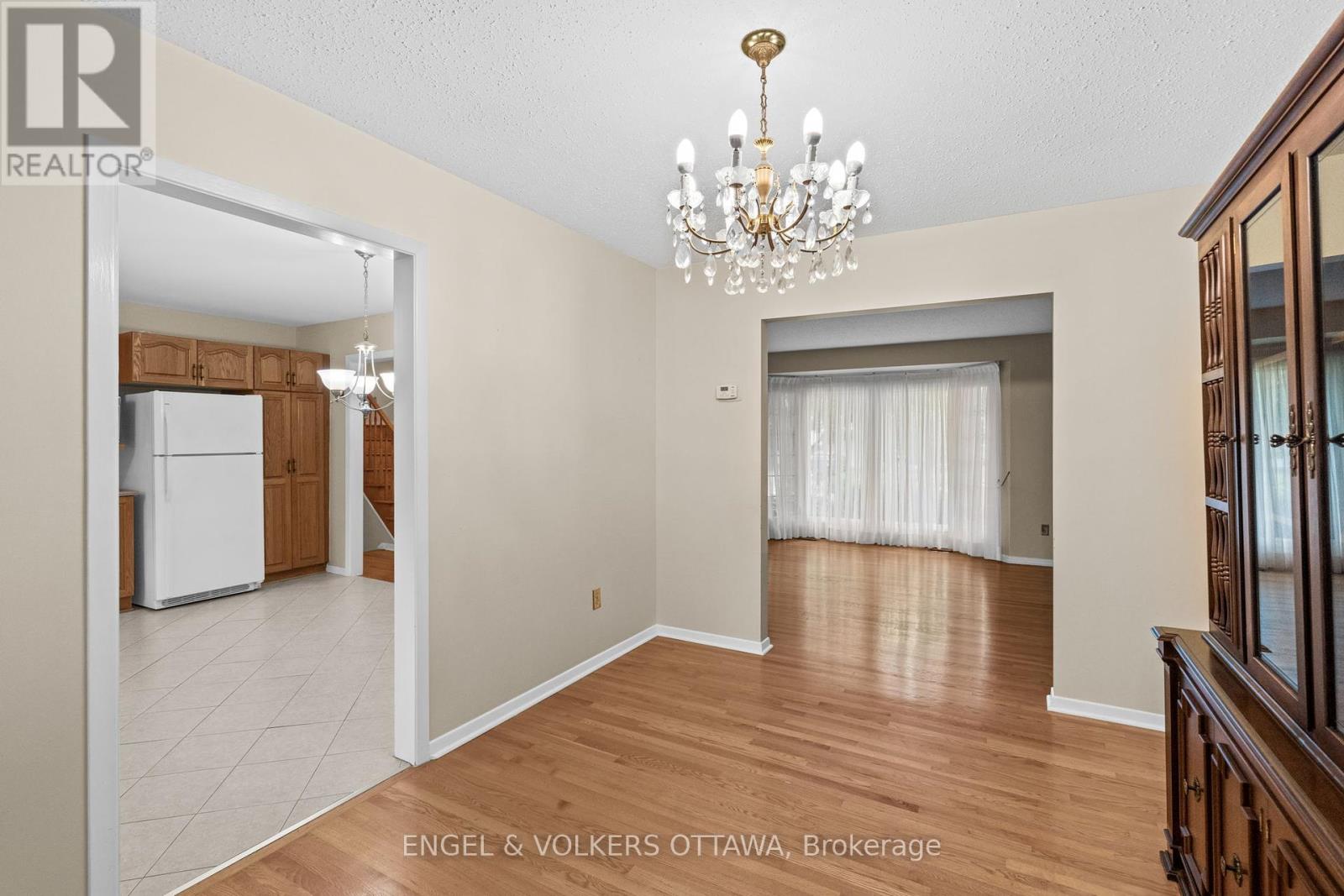 3348 Kodiak Street, Ottawa, Ontario  K1V 7S8 - Photo 12 - X12380686