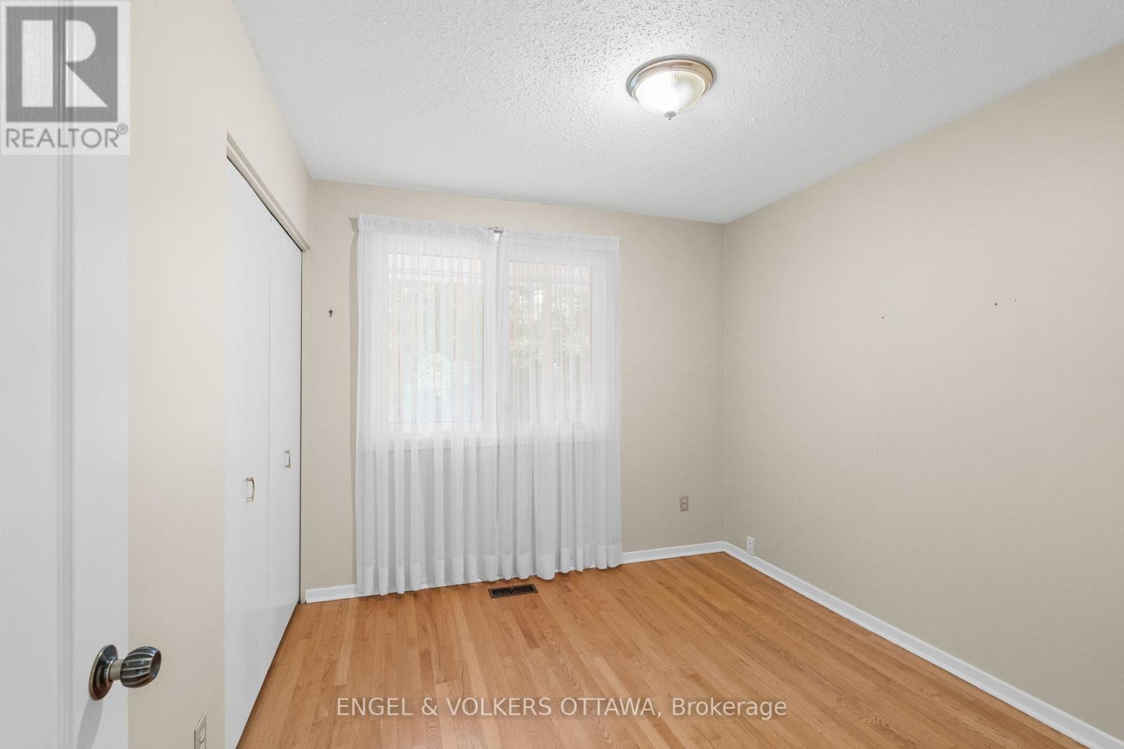 3348 Kodiak Street, Ottawa, Ontario  K1V 7S8 - Photo 26 - X12380686