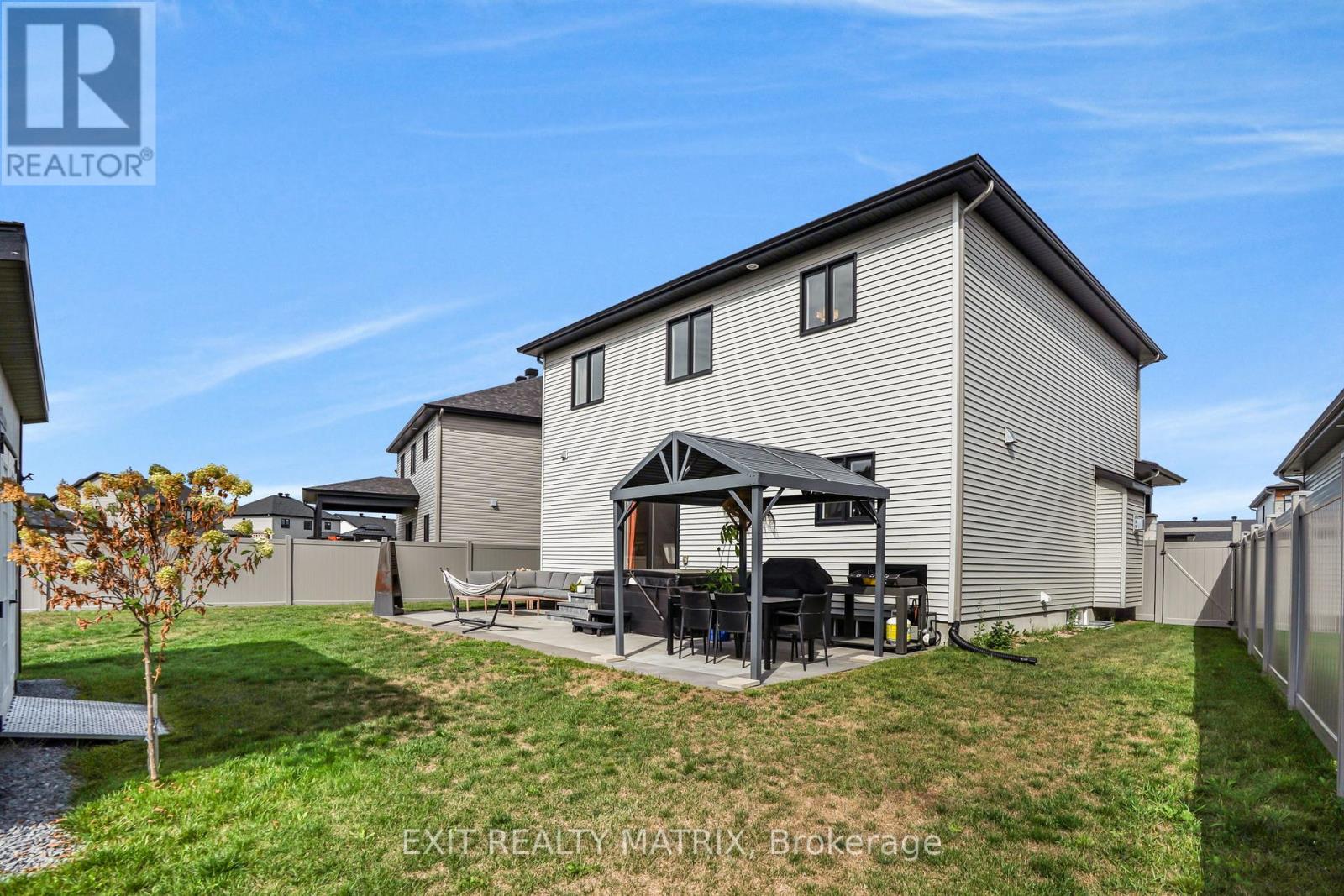 1144 Avignon Street, Russell, Ontario  K0A 1W0 - Photo 27 - X12380703