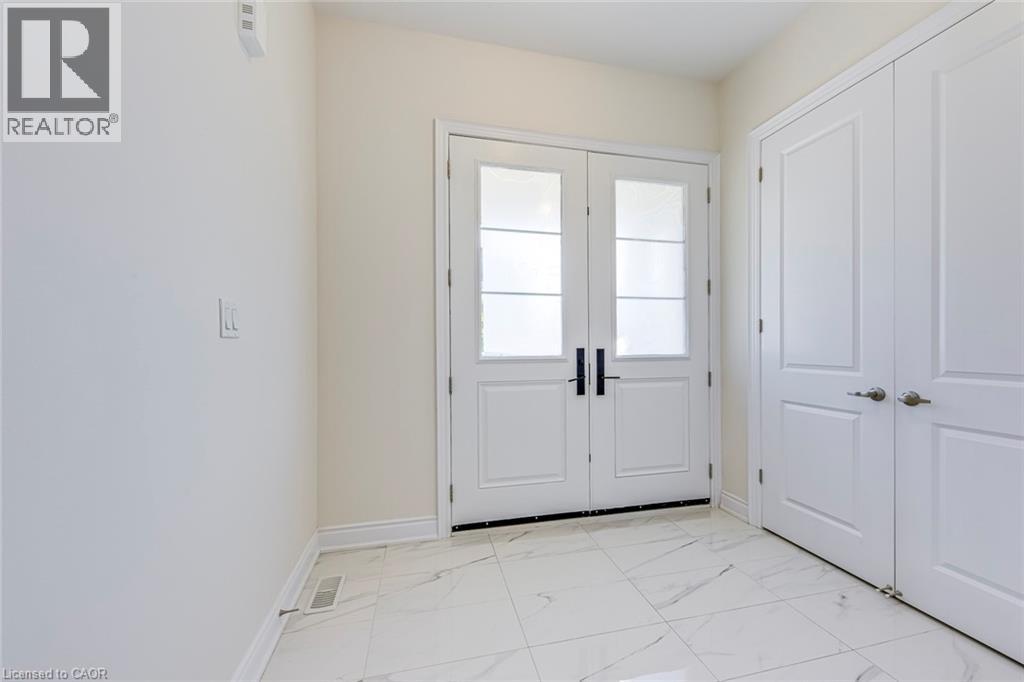 3404 Mosley Gate, Oakville, Ontario  L6H 0Z1 - Photo 4 - 40766089