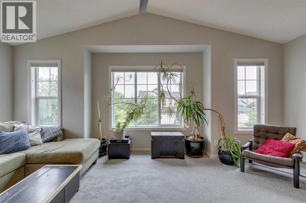 Property at 12 Aspen Hills Court SW image 2