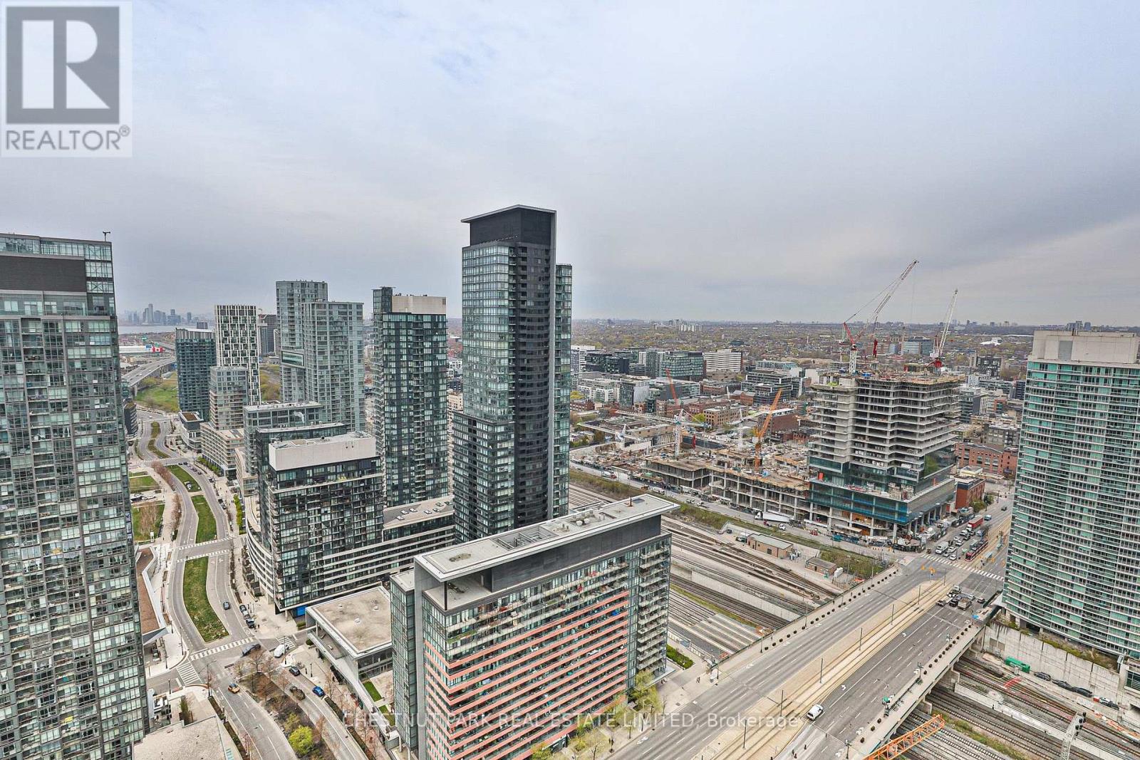 Ph01 - 10 Navy Wharf Court, Toronto, Ontario  M5V 3V2 - Photo 35 - C12380287