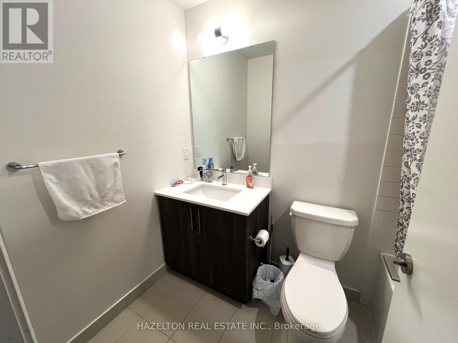 212w - 27 Bathurst Street, Toronto (Waterfront Communities), Ontario  M5V 2P1 - Photo 10 - C12380332