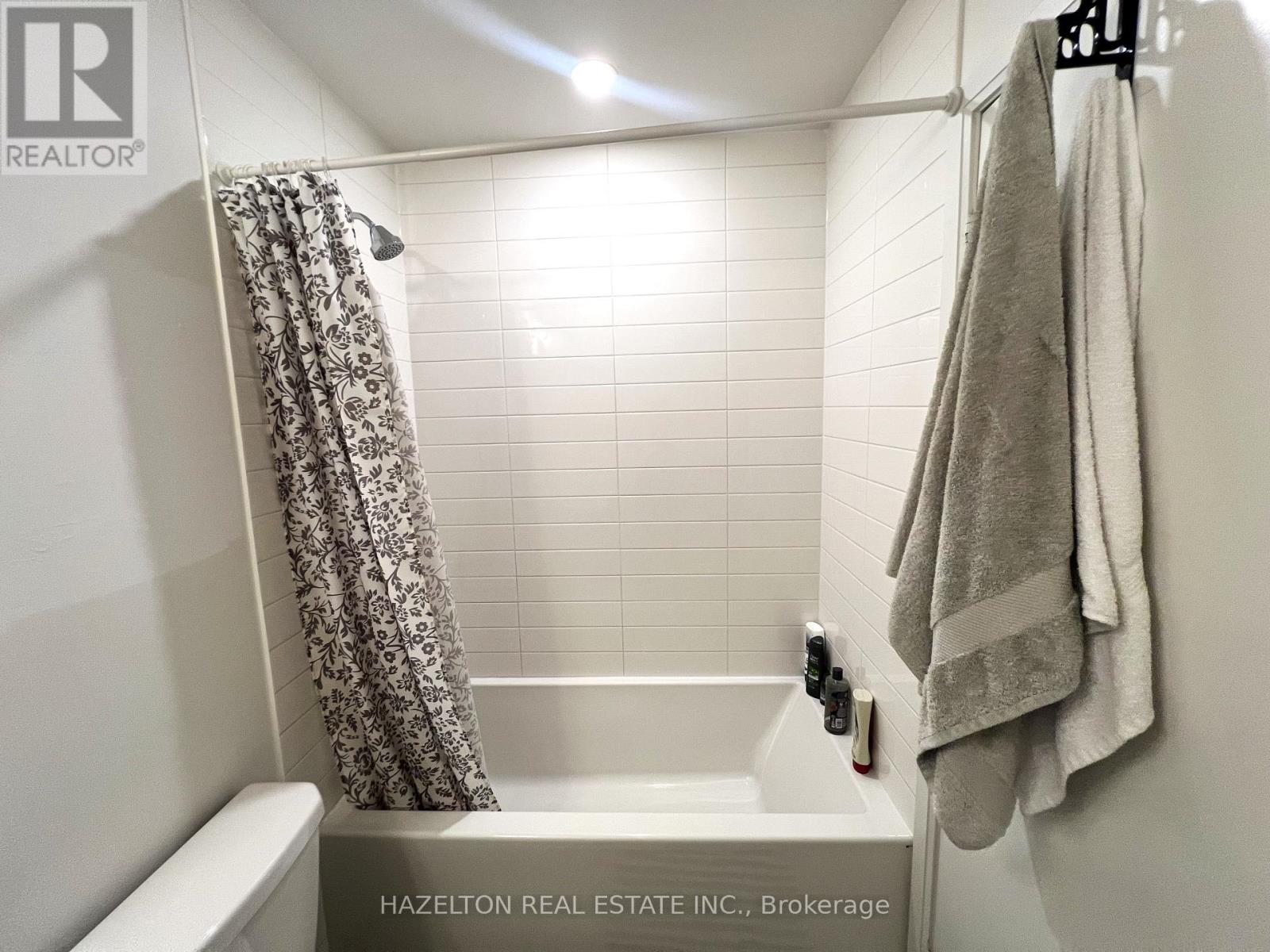 212w - 27 Bathurst Street, Toronto (Waterfront Communities), Ontario  M5V 2P1 - Photo 11 - C12380332