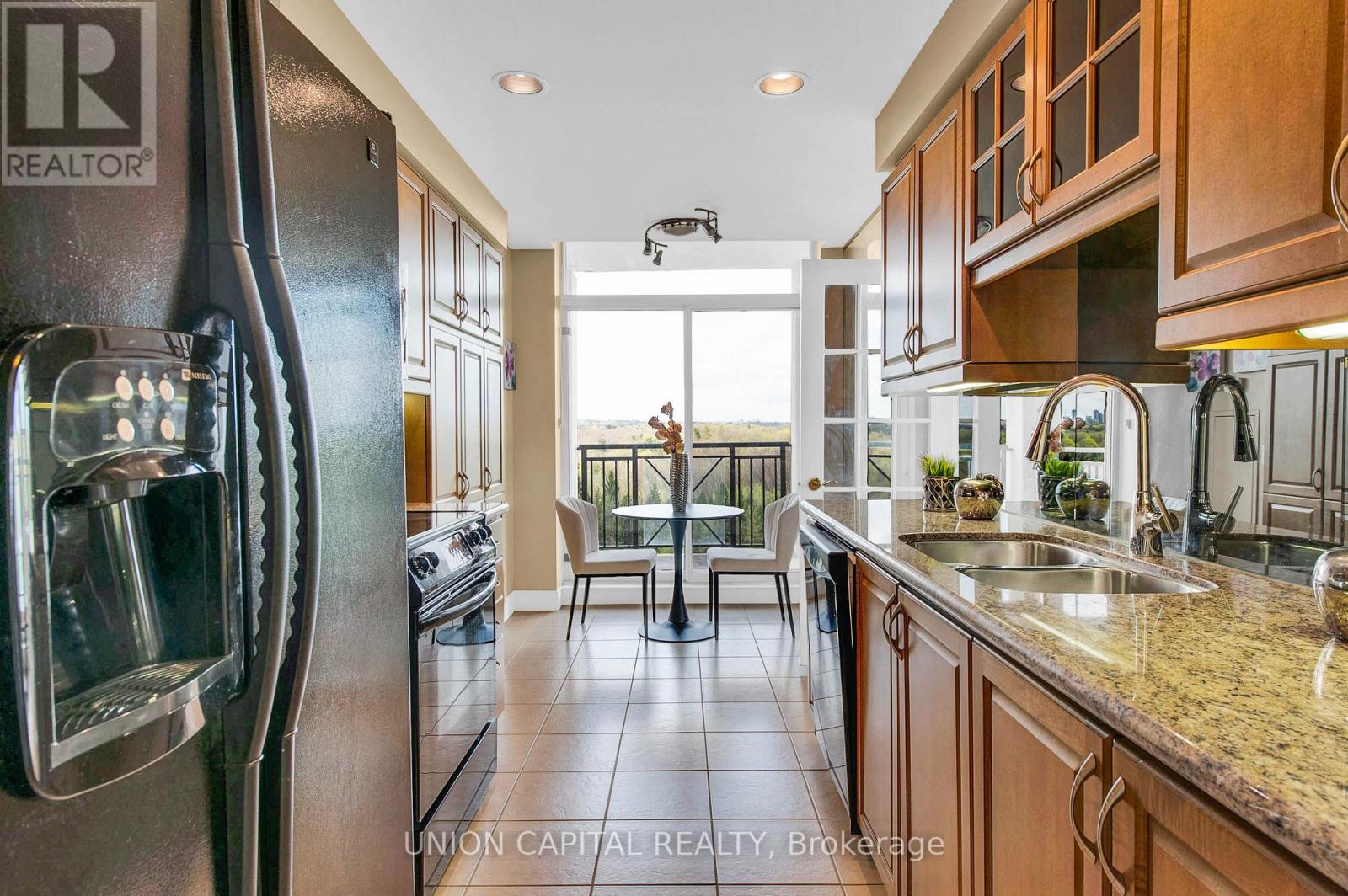 806 - 1101 Leslie Street, Toronto, Ontario  M3C 4G3 - Photo 16 - C12380370