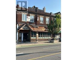 658 BLOOR STREET W, Toronto, Ontario
