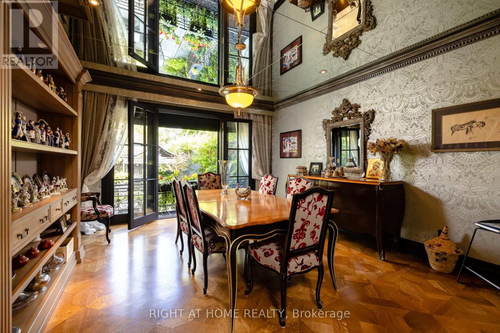 51 Hazelton Avenue, Toronto (Annex), Ontario  M5R 2E3 - Photo 10 - C12380445