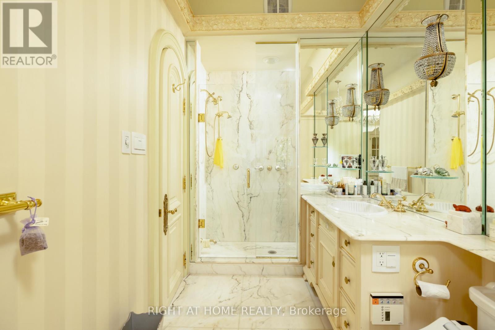 51 Hazelton Avenue, Toronto (Annex), Ontario  M5R 2E3 - Photo 23 - C12380445