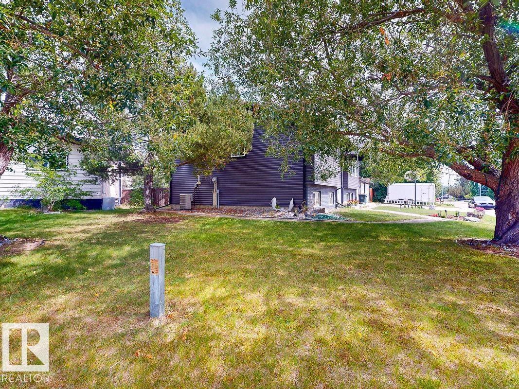 12 Garden Valley Dr, Stony Plain, Alberta  T7Z 1H6 - Photo 4 - E4455997