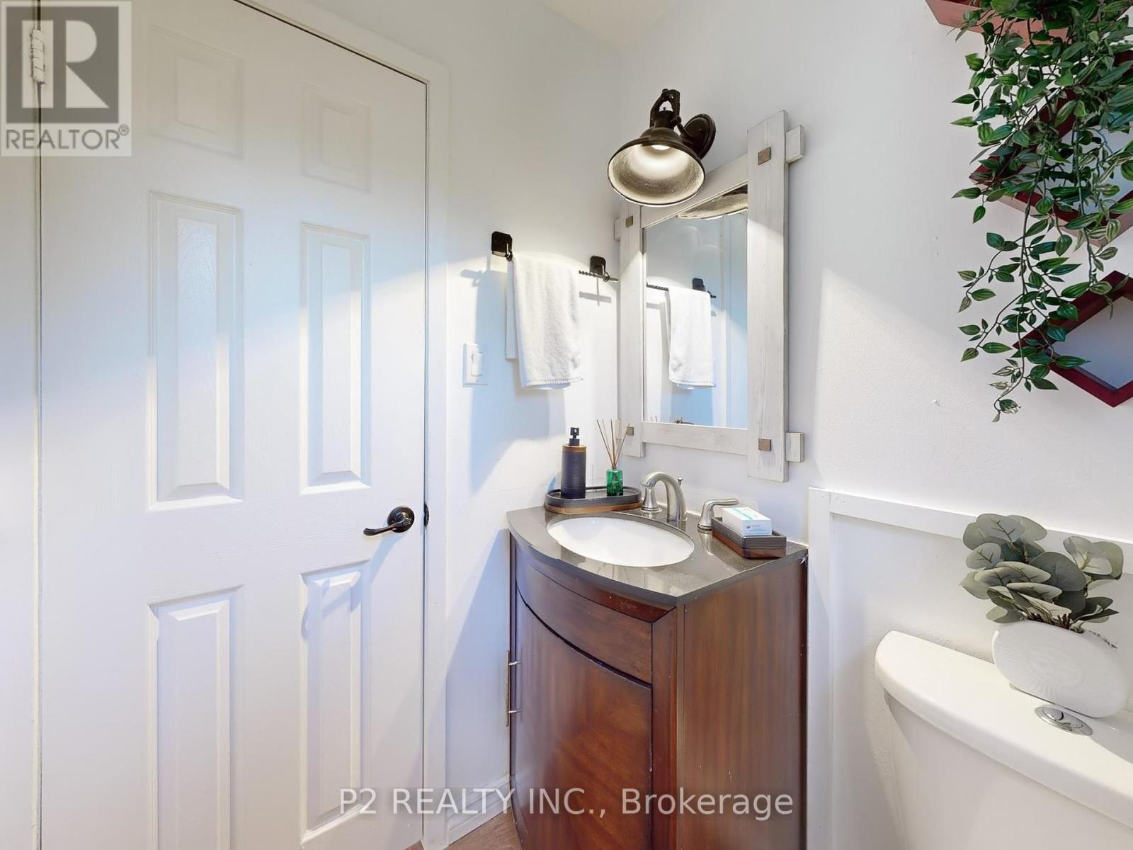 411 Rosedale Drive, Whitby, Ontario  L1N 1Z5 - Photo 17 - E12380296