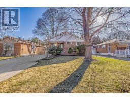 3 DAVIDSON ROAD, Aurora, Ontario