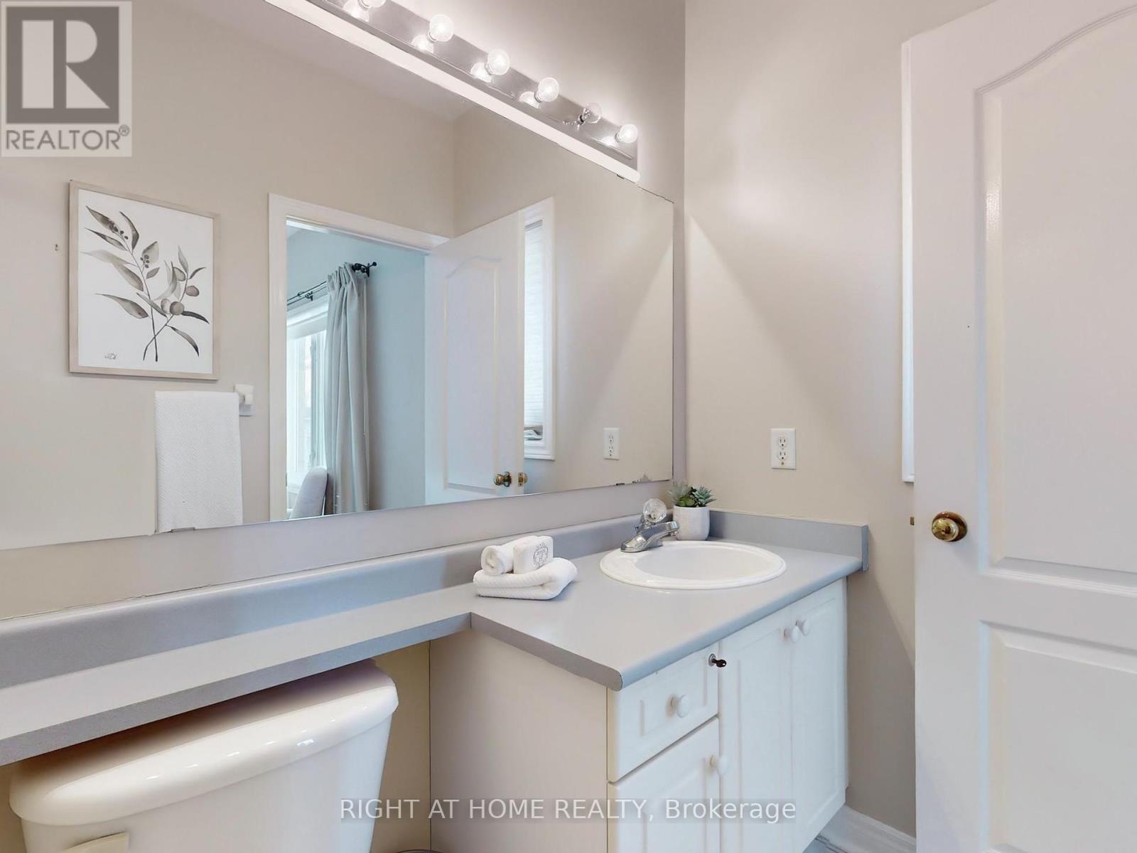 61 Palisade Crescent, Richmond Hill, Ontario  L4S 2H9 - Photo 18 - N12380419