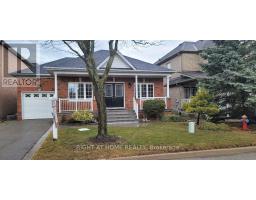 61 Palisade Crescent, Richmond Hill (Rouge Woods), Ca