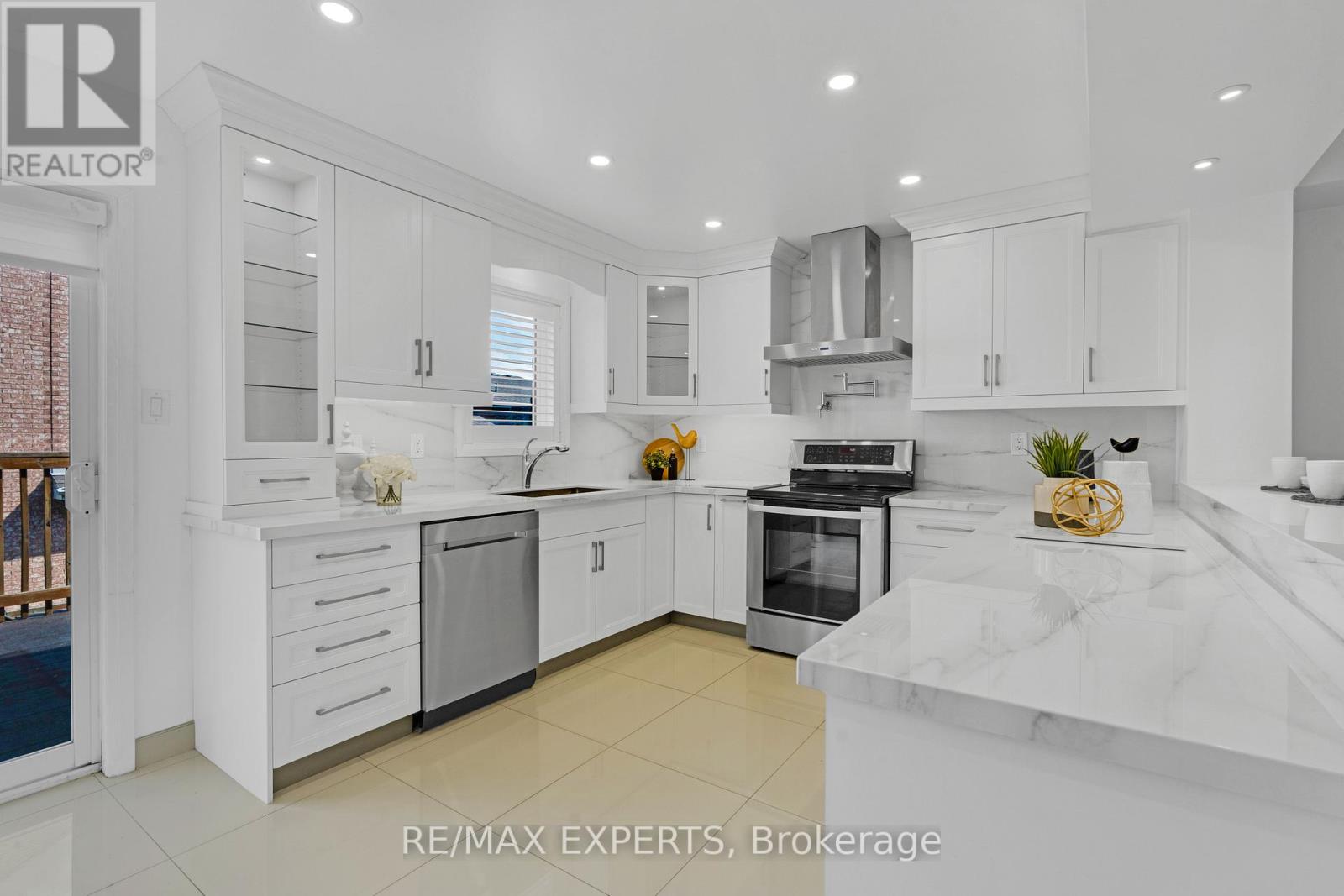 Property at 32 - 19 FOXCHASE AVENUE image 5