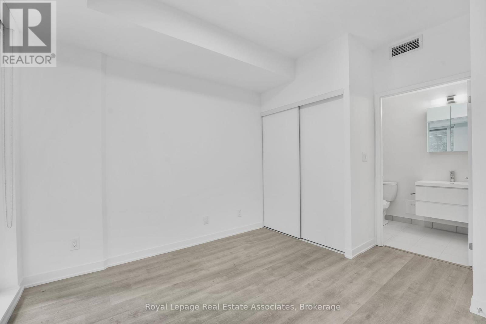 738 - 8119 Birchmount Road, Markham, Ontario  L6G 0H5 - Photo 21 - N12380488