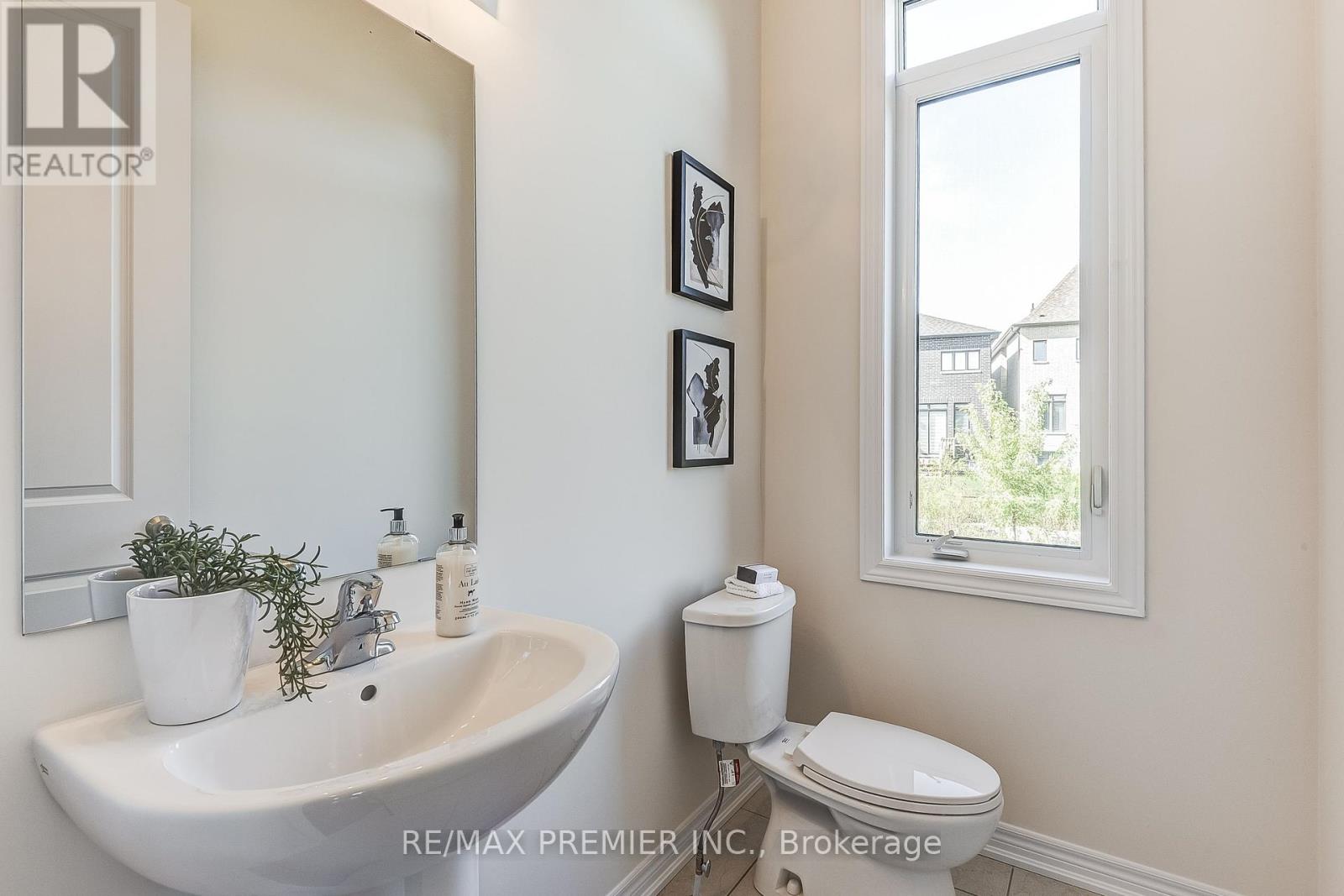 20 Kesterfarm Place, Whitchurch-Stouffville, Ontario  L4A 5C2 - Photo 13 - N12380499
