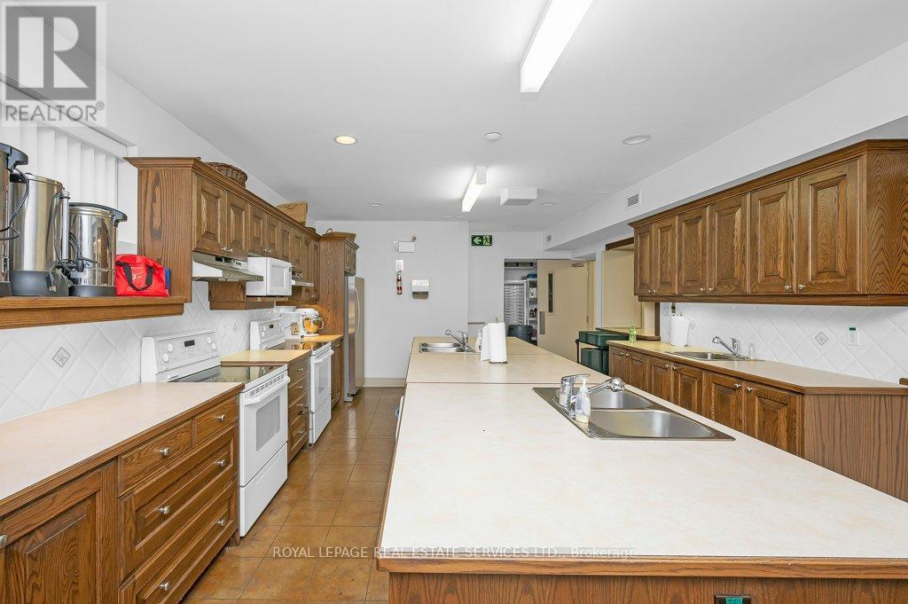 1350 Langstaff Road, Vaughan, Ontario  L4J 8P8 - Photo 17 - N12380524