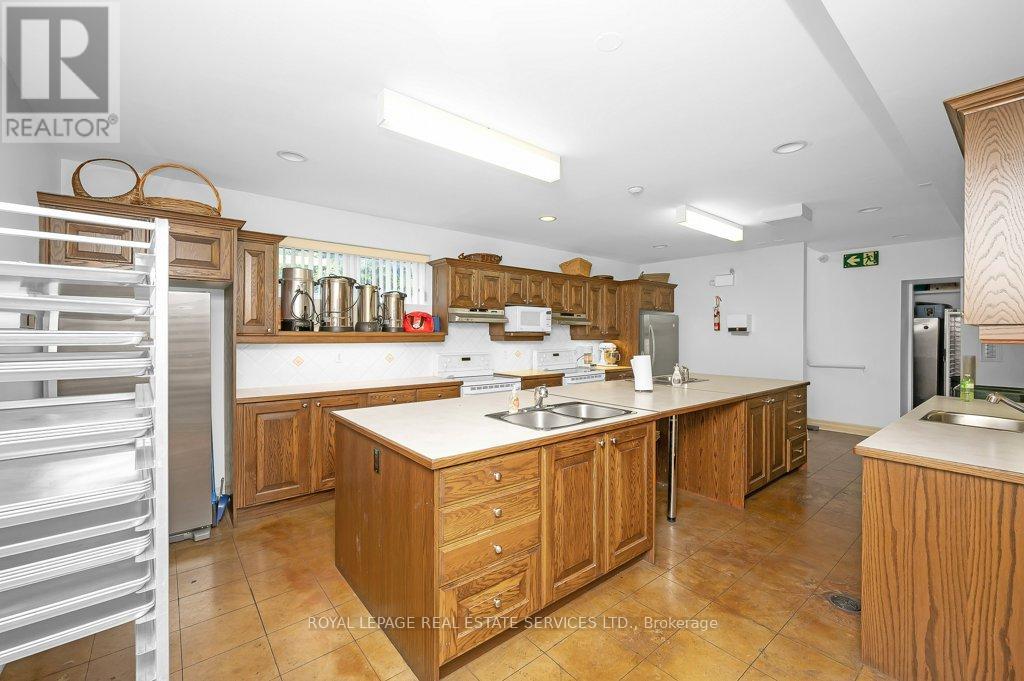 1350 Langstaff Road, Vaughan, Ontario  L4J 8P8 - Photo 19 - N12380524