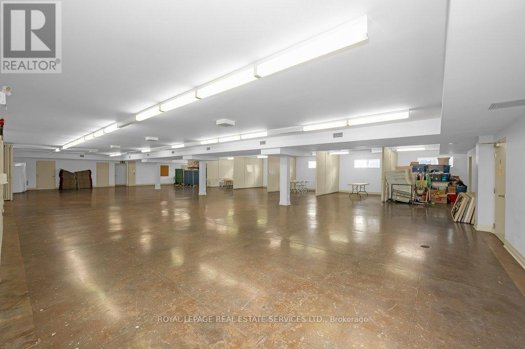 1350 Langstaff Road, Vaughan, Ontario  L4J 8P8 - Photo 8 - N12380524