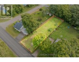 305 OUIDA STREET, Tay, Ontario