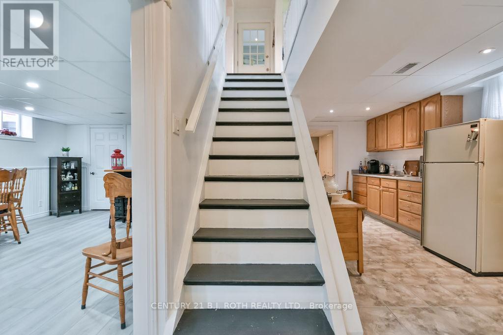 1452 County Rd 92 Road, Springwater, Ontario  L0L 1P0 - Photo 37 - S12380537