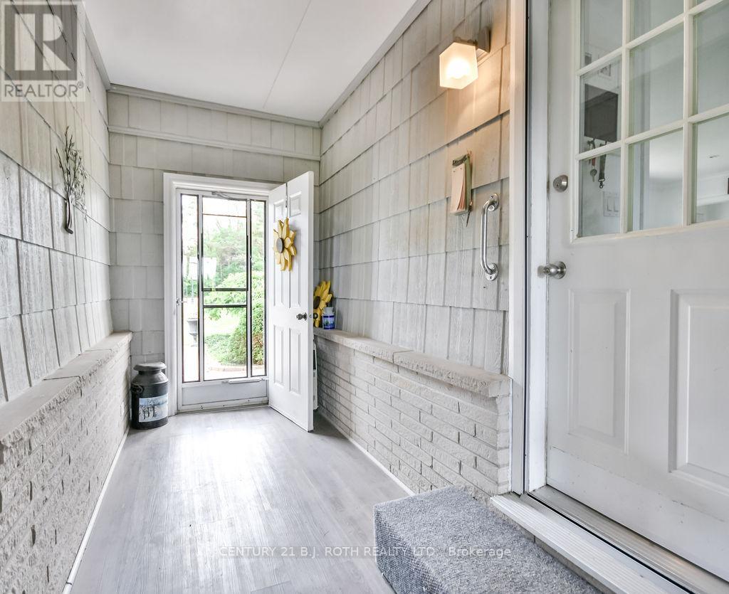 1452 County Rd 92 Road, Springwater, Ontario  L0L 1P0 - Photo 41 - S12380537