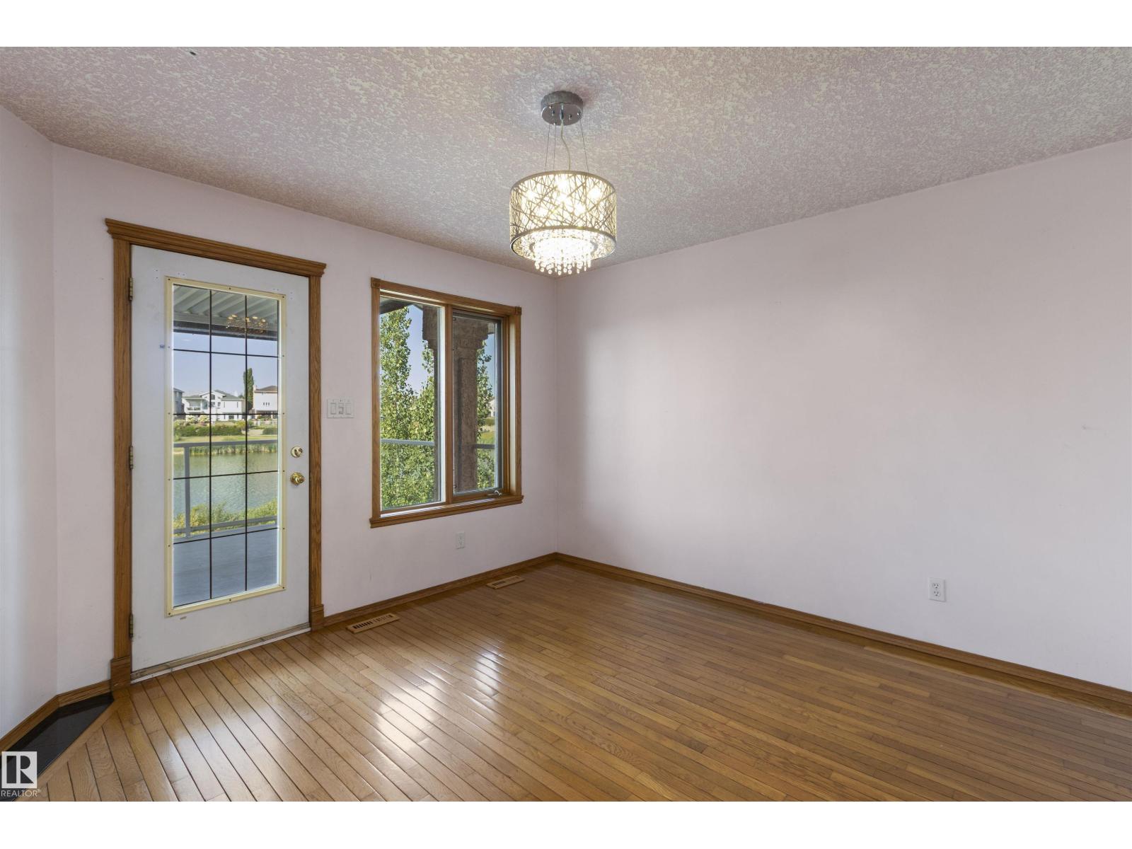 341 Hollick-Kenyon Rd Nw, Edmonton, Alberta  T5Y 2T6 - Photo 27 - E4455566