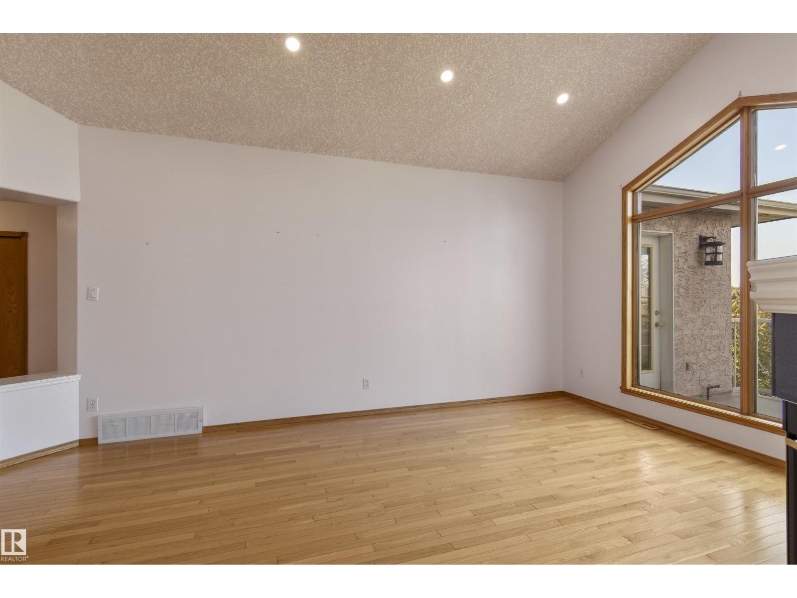 341 Hollick-Kenyon Rd Nw, Edmonton, Alberta  T5Y 2T6 - Photo 31 - E4455566