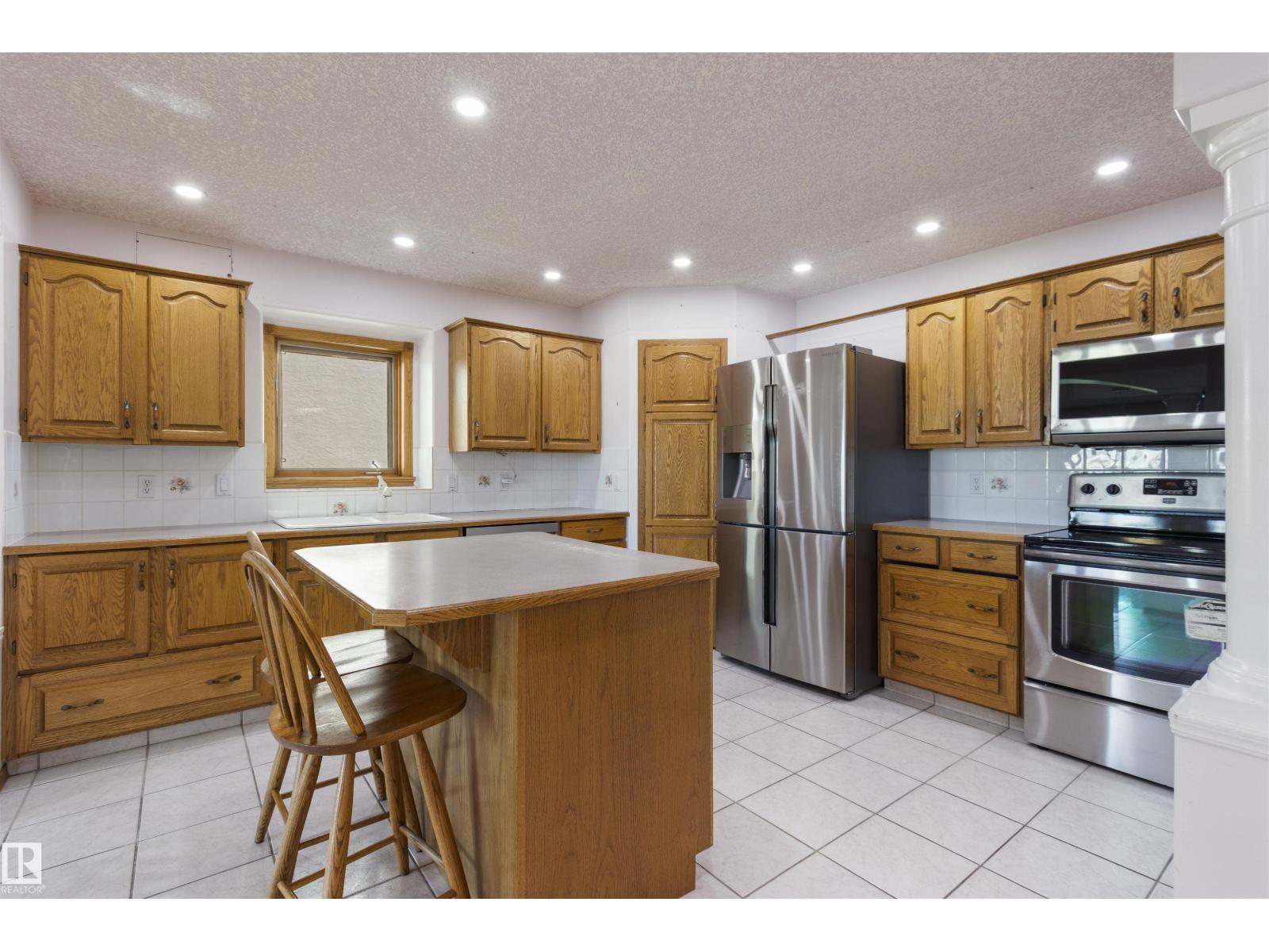 341 Hollick-Kenyon Rd Nw, Edmonton, Alberta  T5Y 2T6 - Photo 23 - E4455566