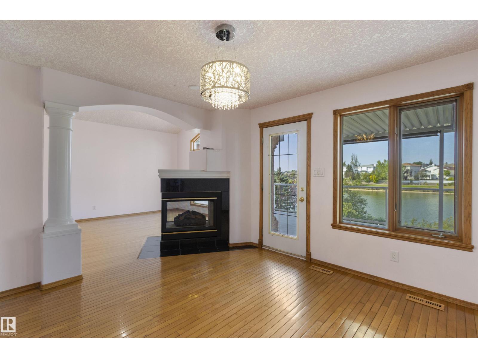 341 Hollick-Kenyon Rd Nw, Edmonton, Alberta  T5Y 2T6 - Photo 28 - E4455566