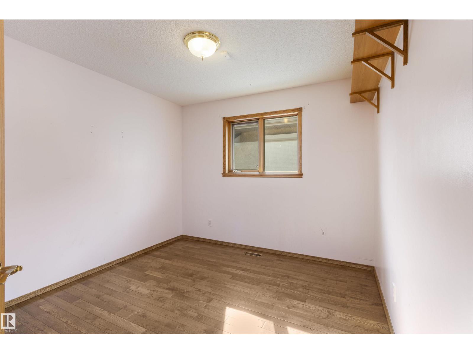 341 Hollick-Kenyon Rd Nw, Edmonton, Alberta  T5Y 2T6 - Photo 42 - E4455566