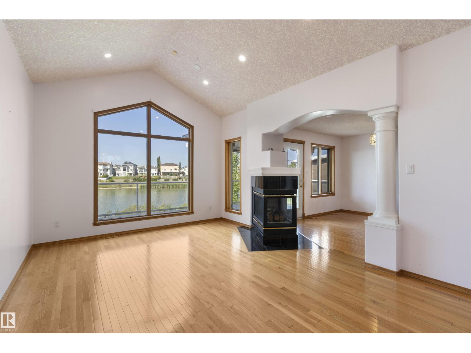 341 Hollick-Kenyon Rd Nw, Edmonton, Alberta  T5Y 2T6 - Photo 33 - E4455566