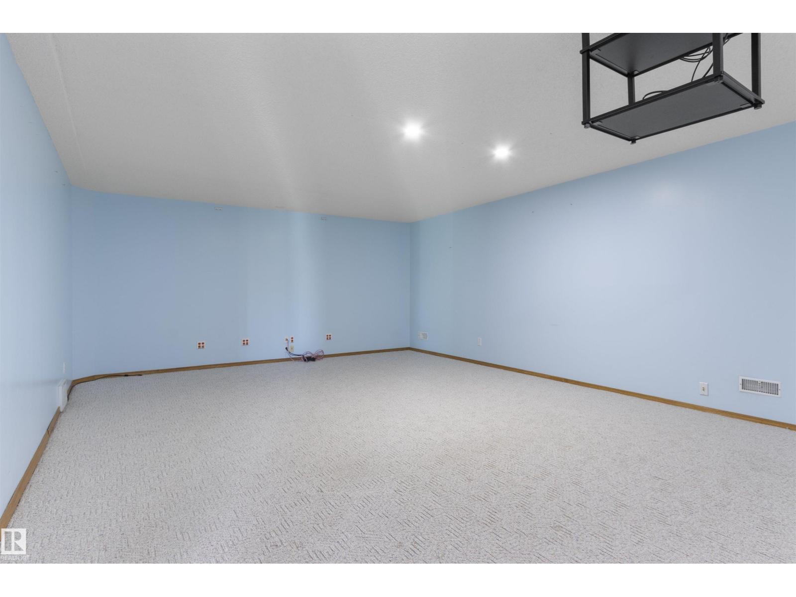 341 Hollick-Kenyon Rd Nw, Edmonton, Alberta  T5Y 2T6 - Photo 54 - E4455566