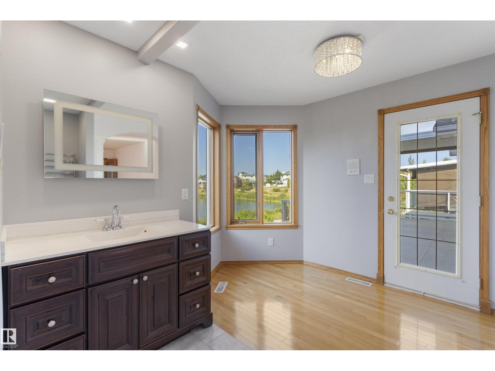 341 Hollick-Kenyon Rd Nw, Edmonton, Alberta  T5Y 2T6 - Photo 38 - E4455566