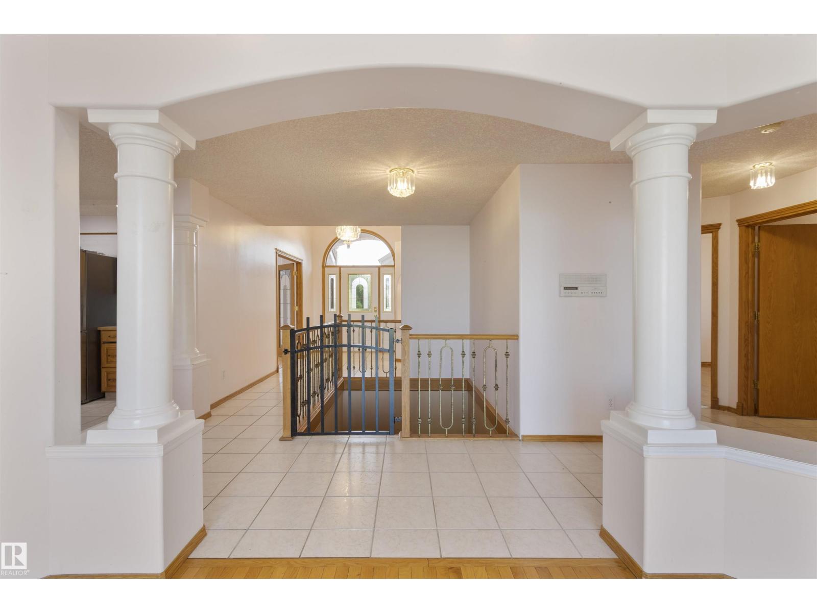 341 Hollick-Kenyon Rd Nw, Edmonton, Alberta  T5Y 2T6 - Photo 34 - E4455566