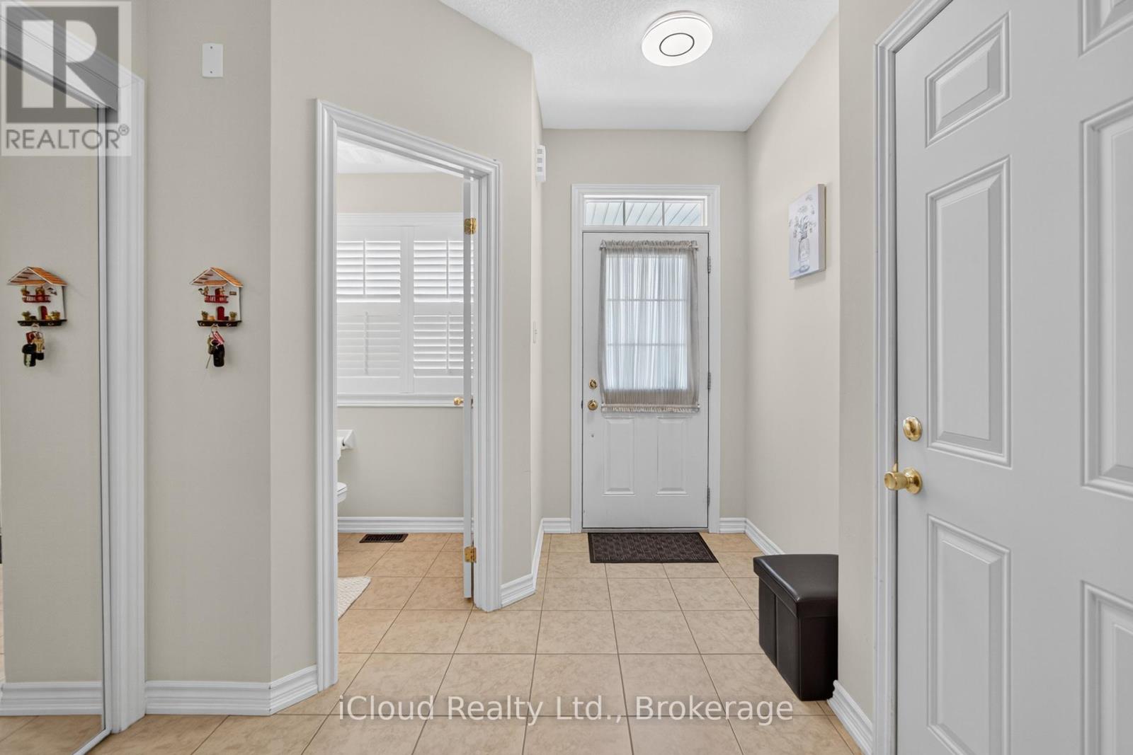 624 Murray Meadows Place, Milton, Ontario  L9T 8L7 - Photo 8 - W12357007