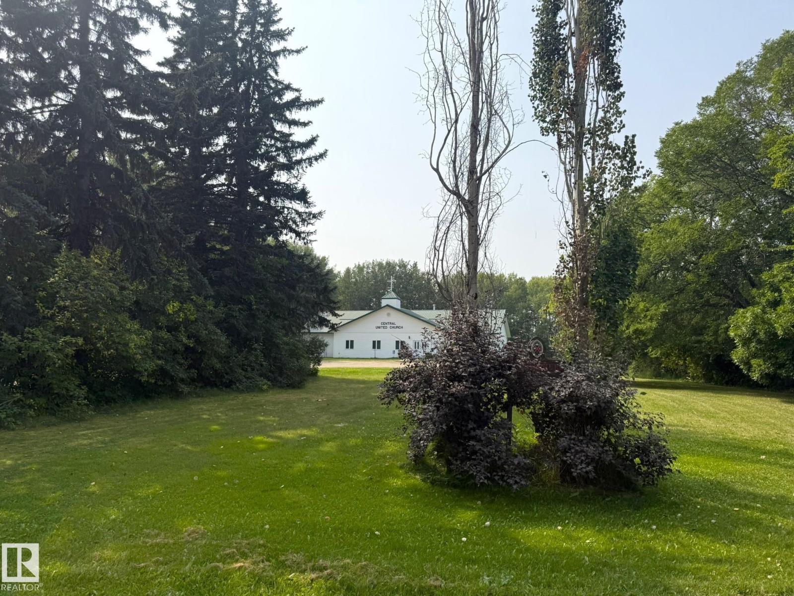 5112 53 ST, Warburg, Alberta