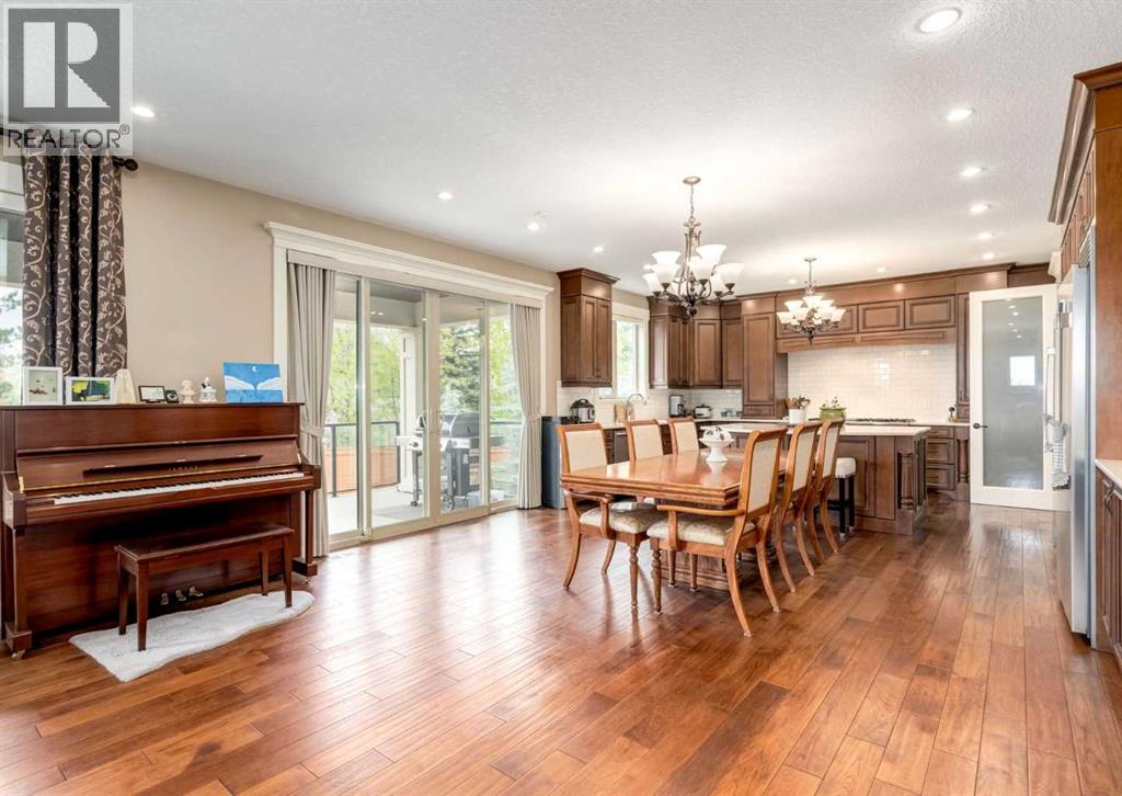72 Rockcliff Grove Nw, Calgary, Alberta  T3G 0C8 - Photo 8 - A2248548