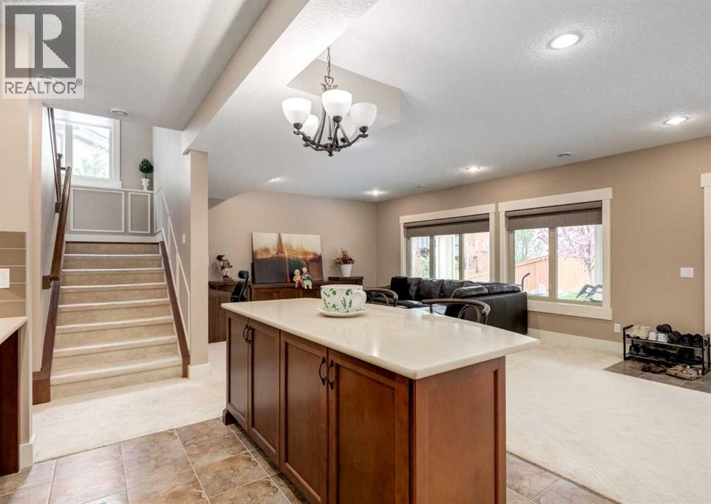 72 Rockcliff Grove Nw, Calgary, Alberta  T3G 0C8 - Photo 37 - A2248548