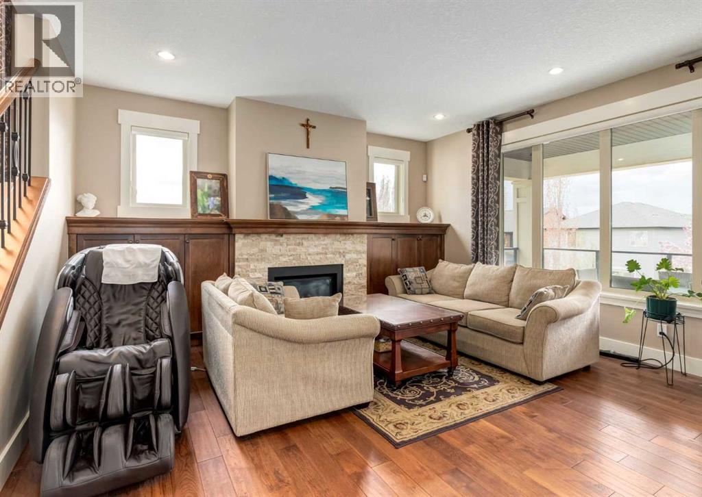 72 Rockcliff Grove Nw, Calgary, Alberta  T3G 0C8 - Photo 6 - A2248548